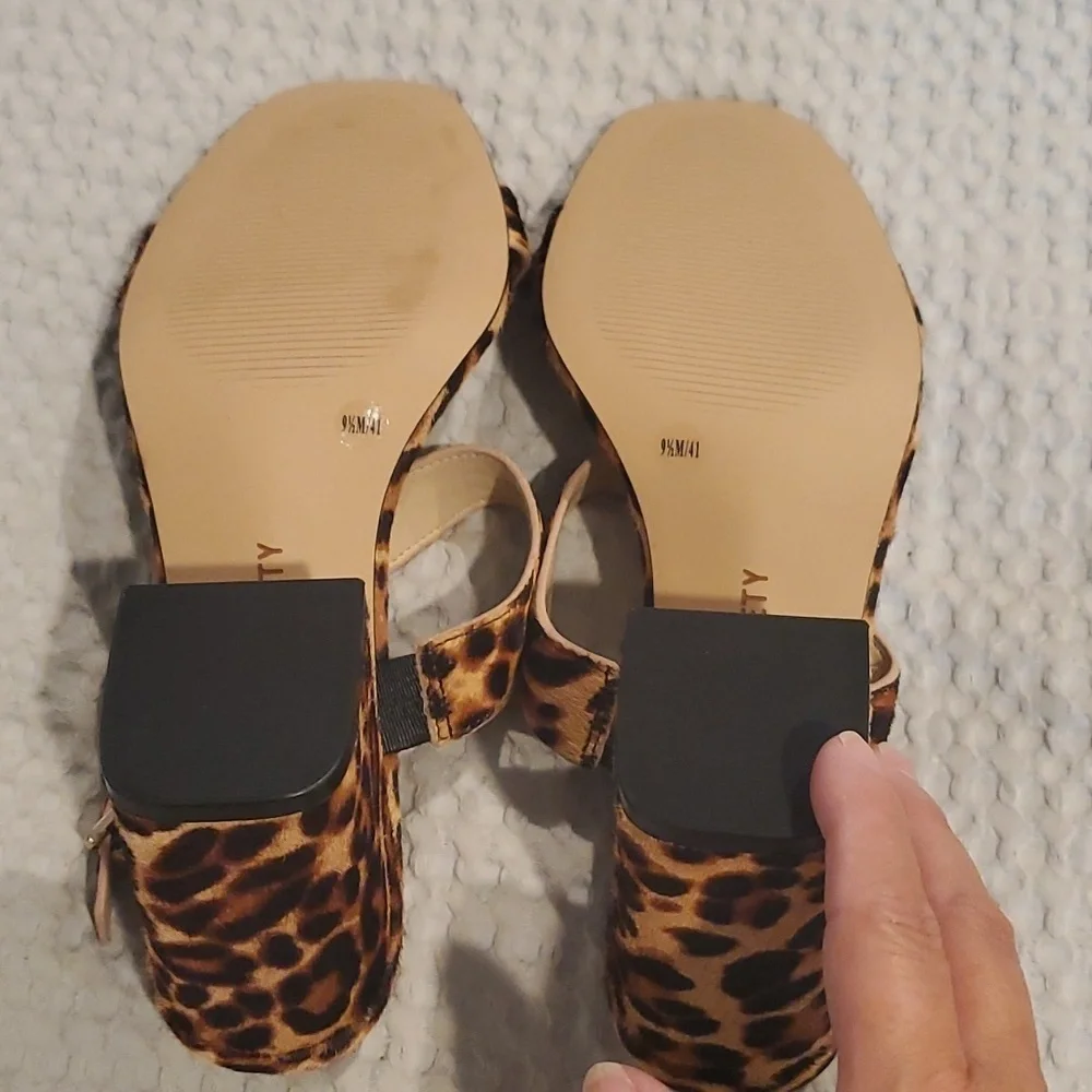 NWOT Sole Society Leopard Block Heel Size 9.5 (#21)